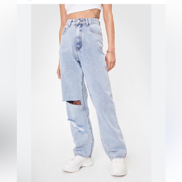 NASTY GAL High Waist Intentionally Distressed Baggy Jeans SZ 6 Lt Blue Denim EUC - Picture 3 of 12